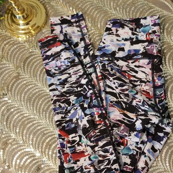 COPY - Lululemon size 2 - Picture 5 of 7